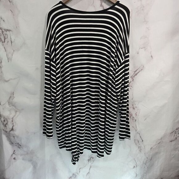 Torrid T Shirt Women 3 3X Black White Striped Tee Top Long Tunic Tie Knot Super - Picture 5 of 10